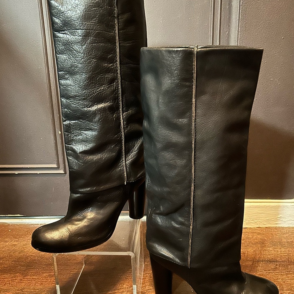Modern Vintage black leather boot. Size 6.5.